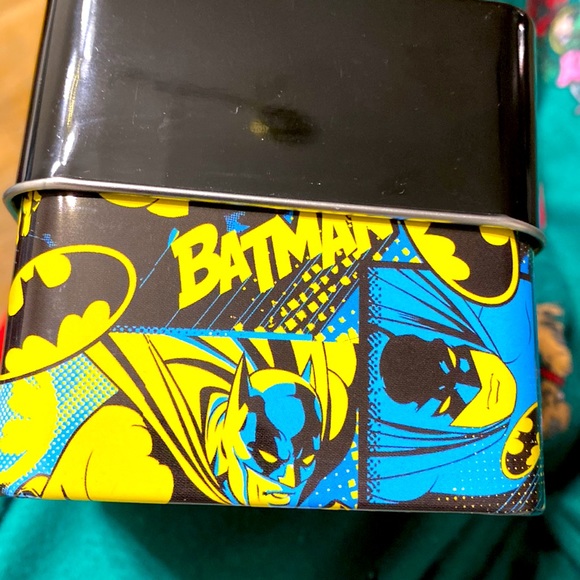 BATMAN WOMEN WATCH WARNER BROTHER EDITION NWTBOX Buy Two Items Free - Picture 3 of 4